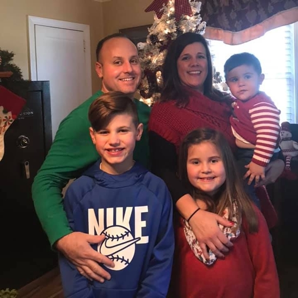 Meet your Posher, Jessica - Picture 1 of 1